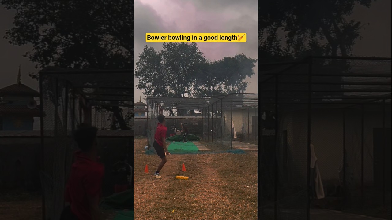 bowling in a good length by a bowler🏏❤️ 