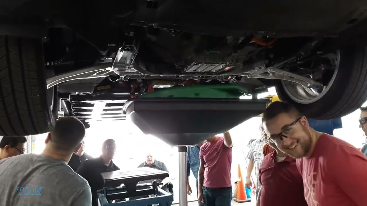 Chevy Bolt HIGH VOLTAGE Battery Removal! HYBRID/EV TRAINING WEBER UNIVERSITY PART 2 @WeberAuto