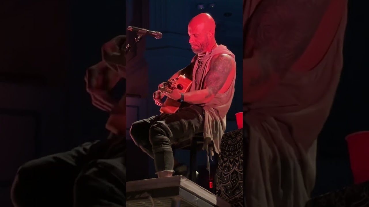 08-09-2023 Chris Daughtry Waiting on Superman (Acoustic) at Carmel Indiana Palladium