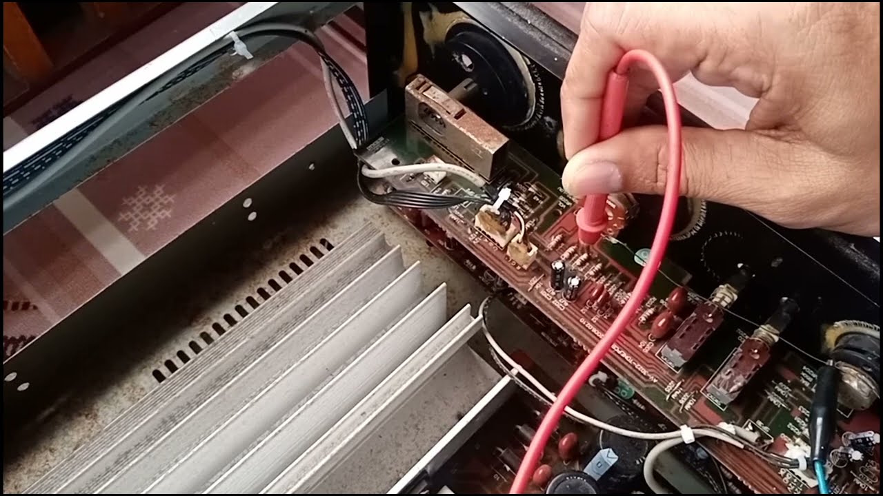 Amplifier troubleshooting guide with signal tracer