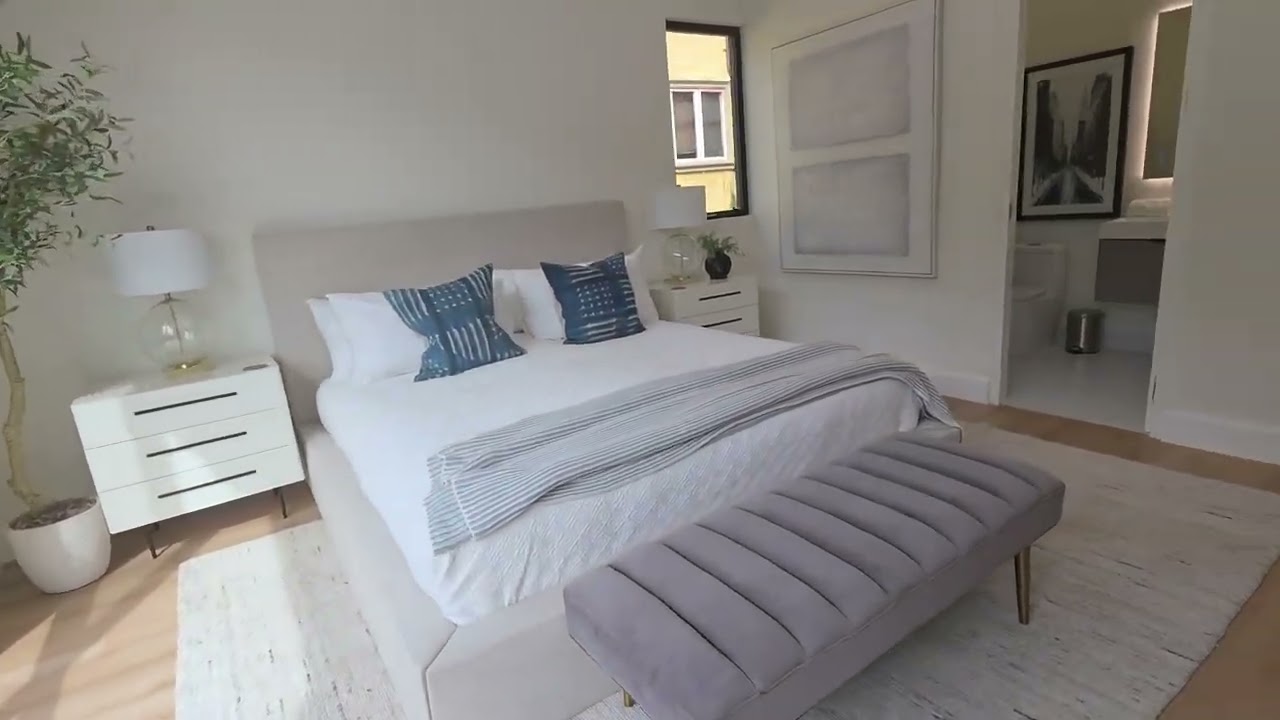 The most beautif bathroom you have ever seen! Luxury mansion tour in Bel Air