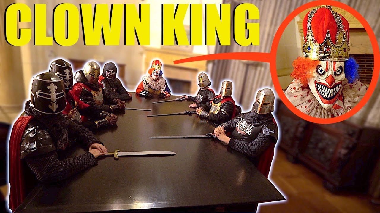 When you see the Royal Clown King having Dinner, Do NOT interrupt their meeting!! (We got caught)
