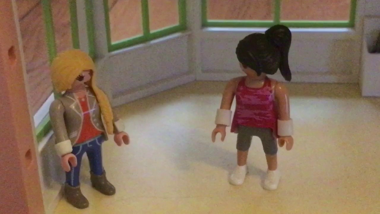 Comment faire une maison dans l'hôtel playmobil • 1ere partie •
