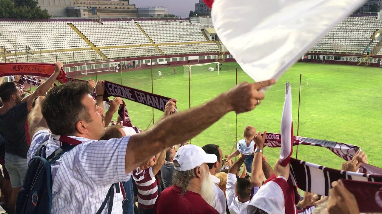 Imn Rapid Bucuresti, cantat de 7000 fani in Liga a 4-a, pe Giulesti