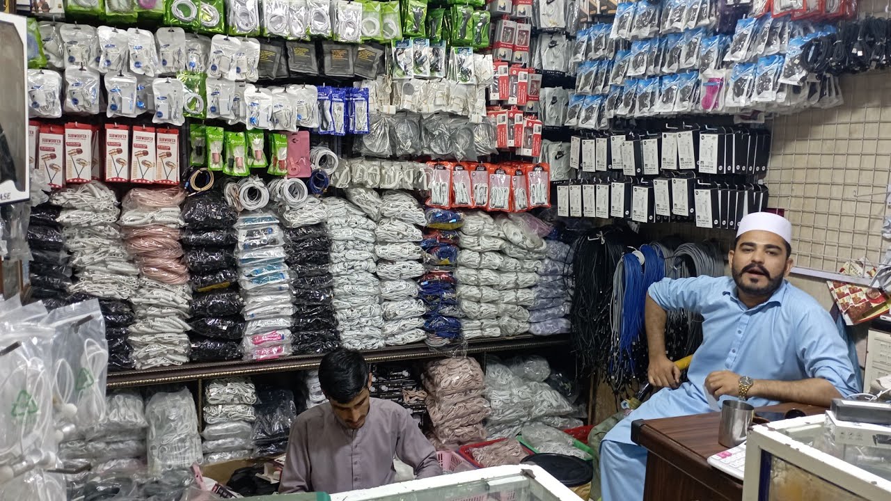 mobile accessories wholesale market(stock lut all item) cheap price cable h free charging light 🚨🕯️
