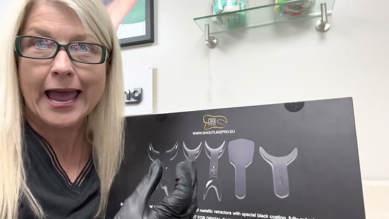 How to Shoot Dental Digital Photography with the best Retractors, Mirrors and Contrasters