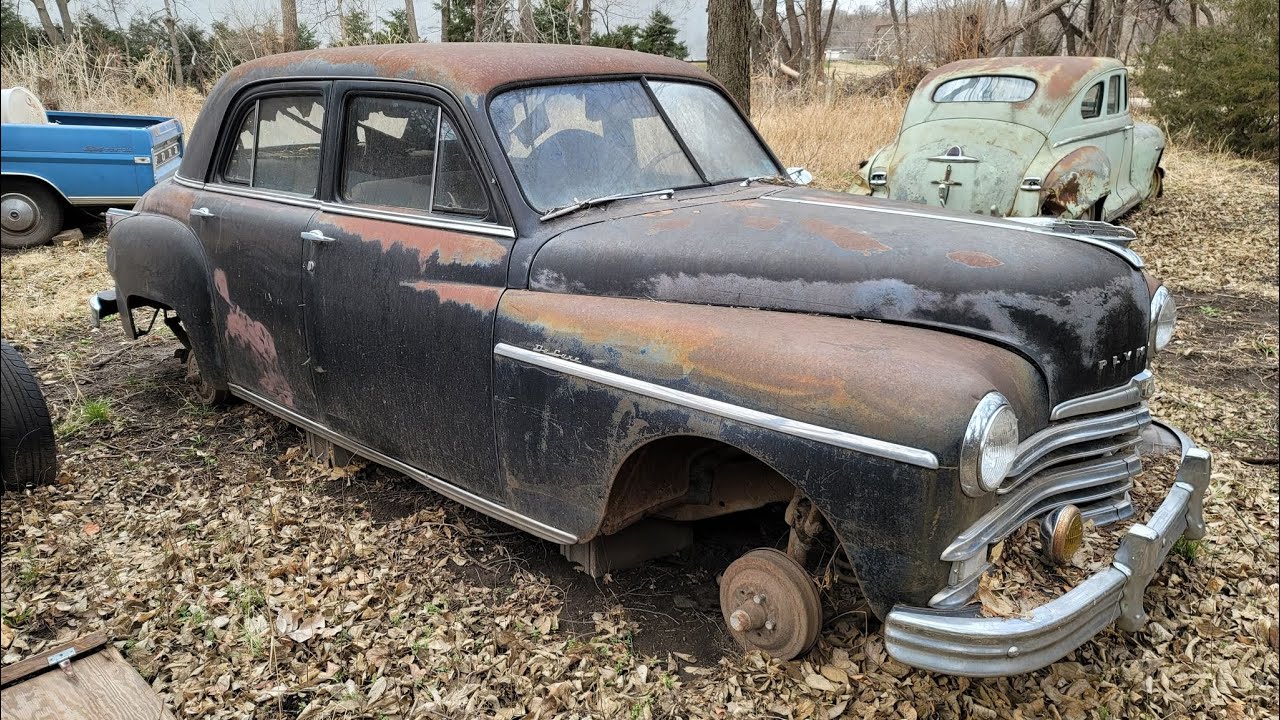 Abandoned houses + Barn Find Bicycles - Plus Plymouths, Mercedes 180D, Ford trucks & Farmall tractor