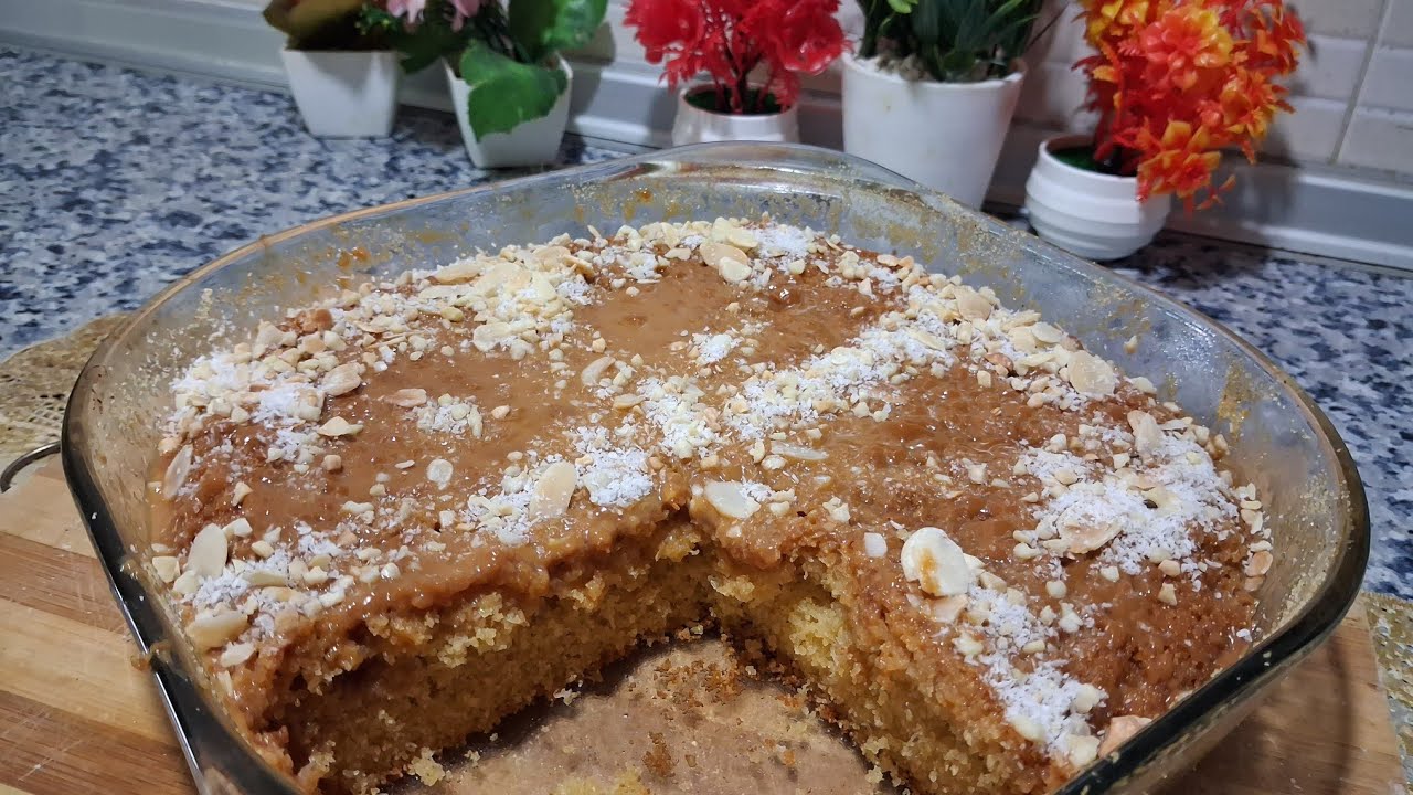 طريقة ممتاز لتحضير بسبوسه بالحليب المركز كراميل تدجي معك وهشيشة  والله تستحق التجربة 😋👌
