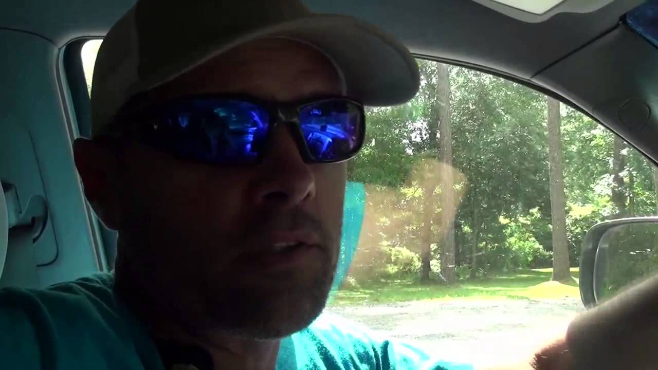 Simple tip makes backing in boat trailer much easier | Video