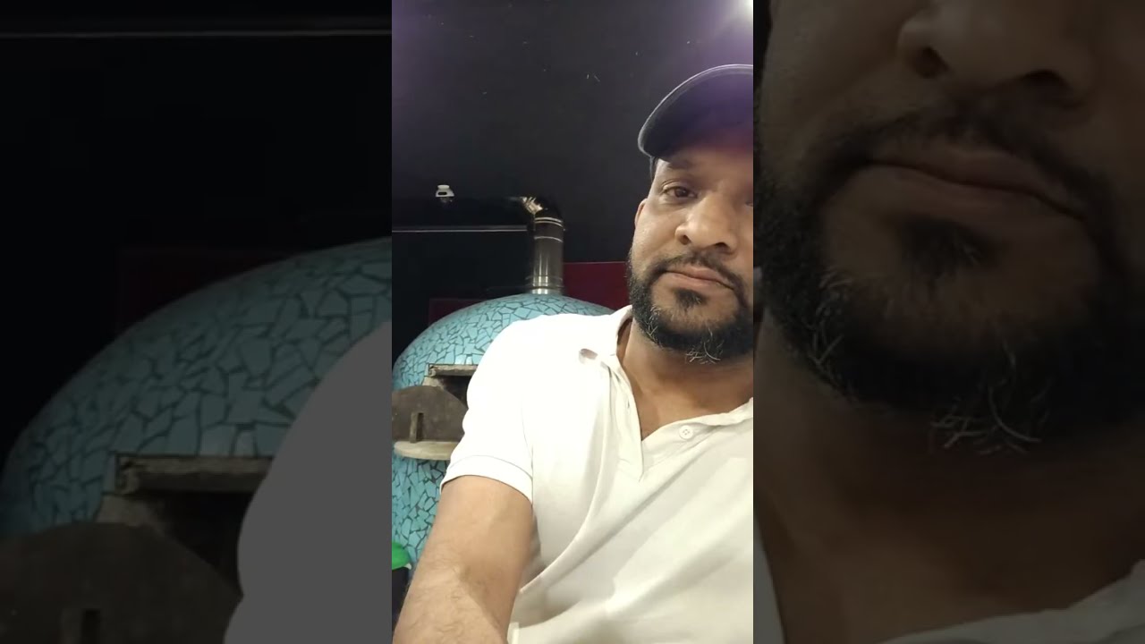 Chancha Liyanage  sta trasmettendo dal vivo.