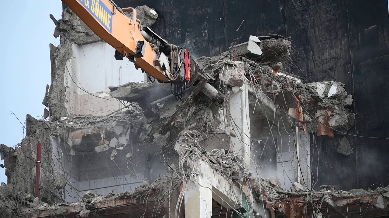 Abriss der City Hochhäuser in Hamburg im Januar 2020
