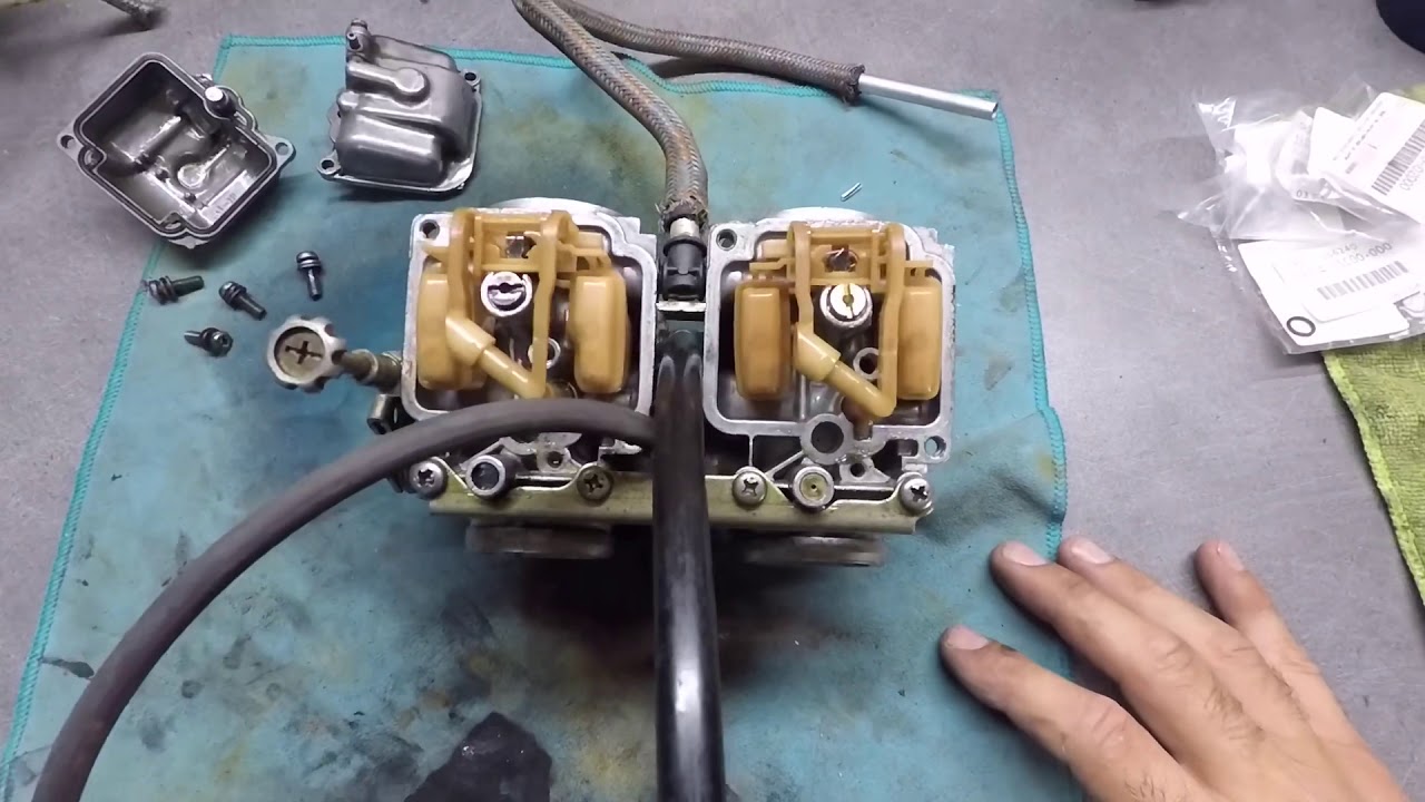 DR 750  de l’enfer part 2 filmé à la gopro  démontage des carbu