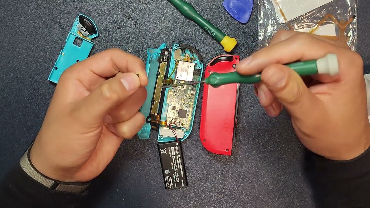 Reparando una Nintendo Switch LCD