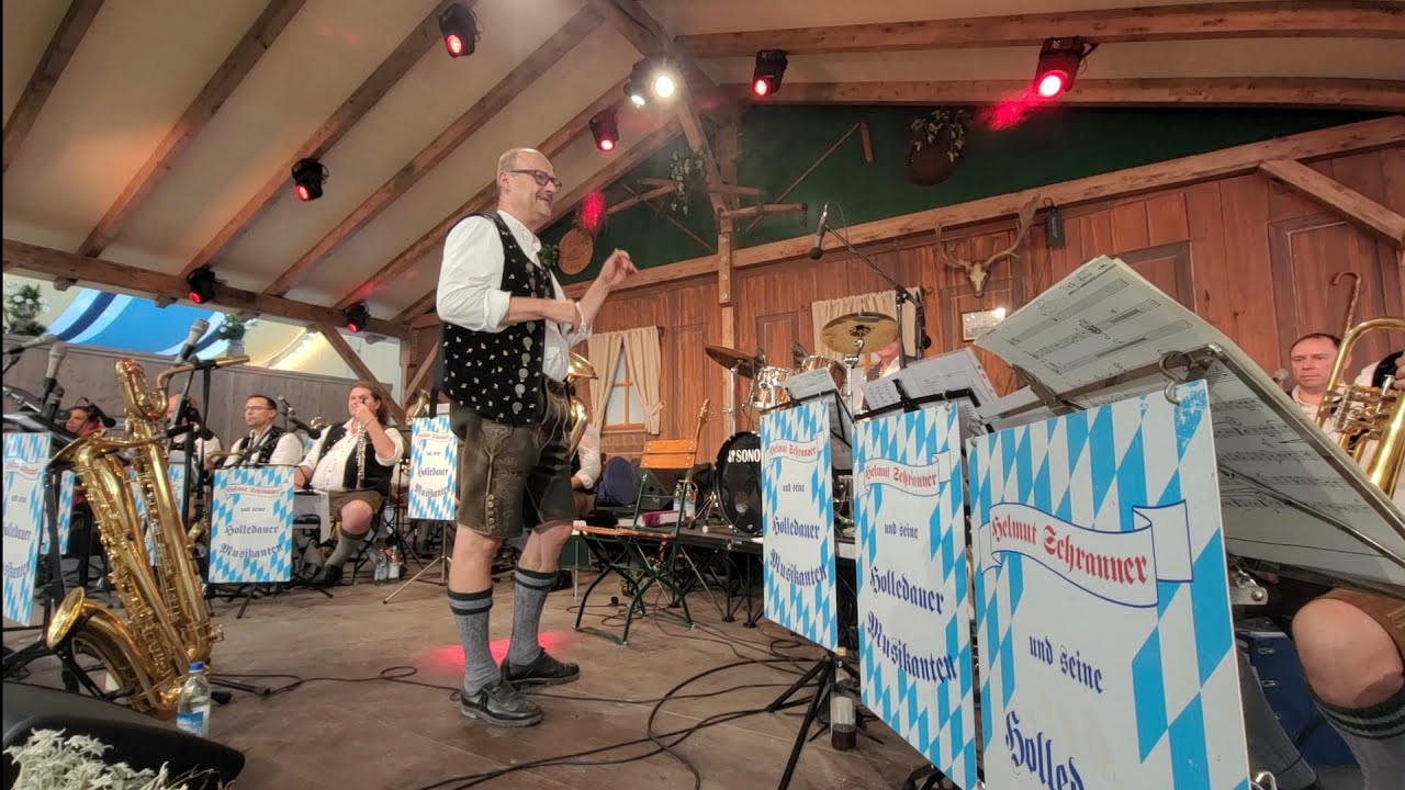 Münchner/Munich Oktoberfest 2024 / Helmut Schranner und seine Holledauer Musikanten