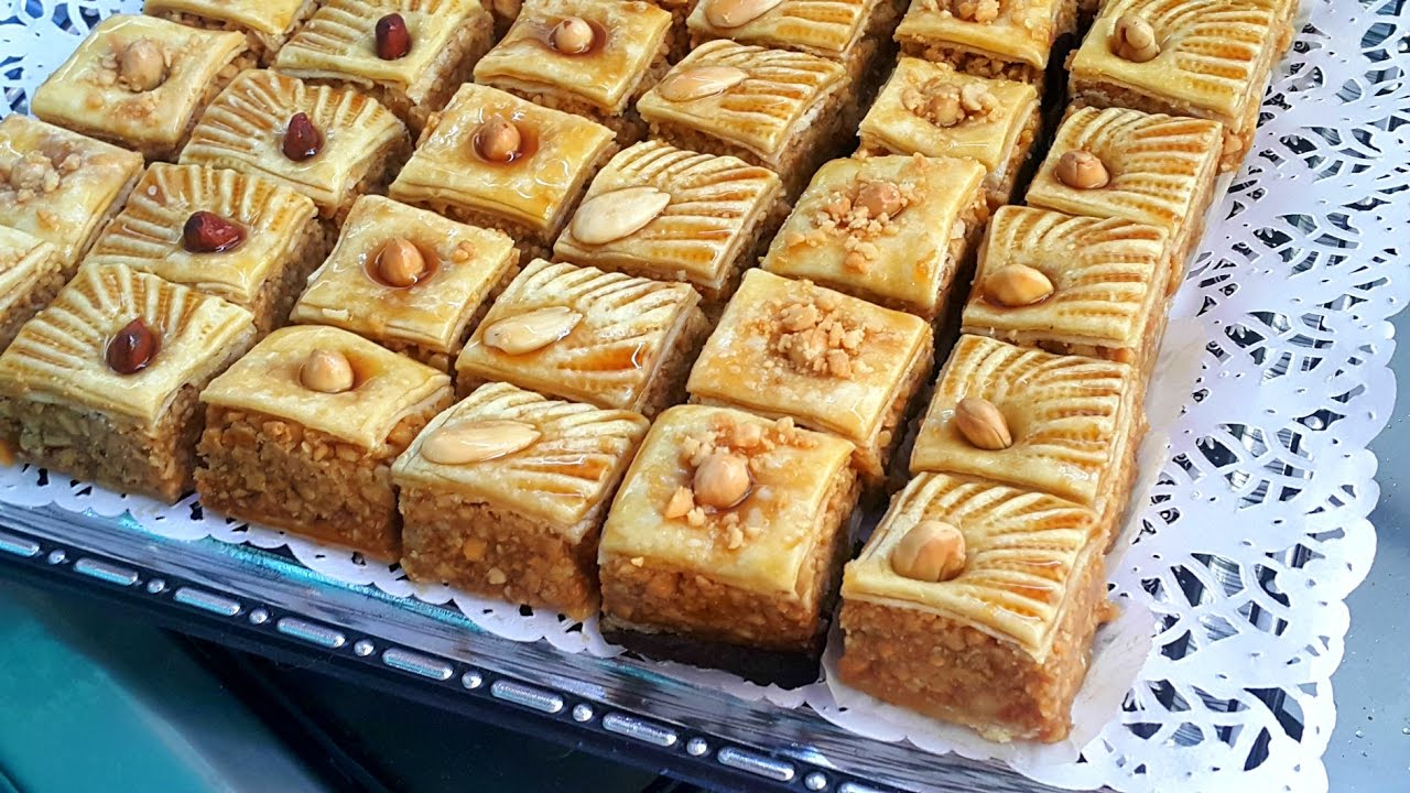 بقلاوة بلدية منقوشة  بالكاوكاو بنكهة اللوز بطريقة سهلة  baklawa aux cacahuetes saveur amandes