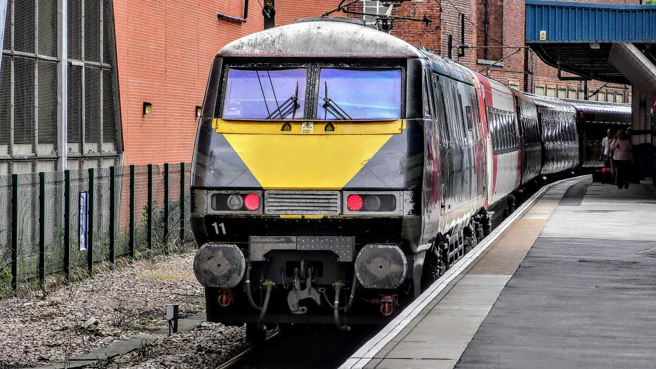Trains at Doncaster Station | 09/08/2019