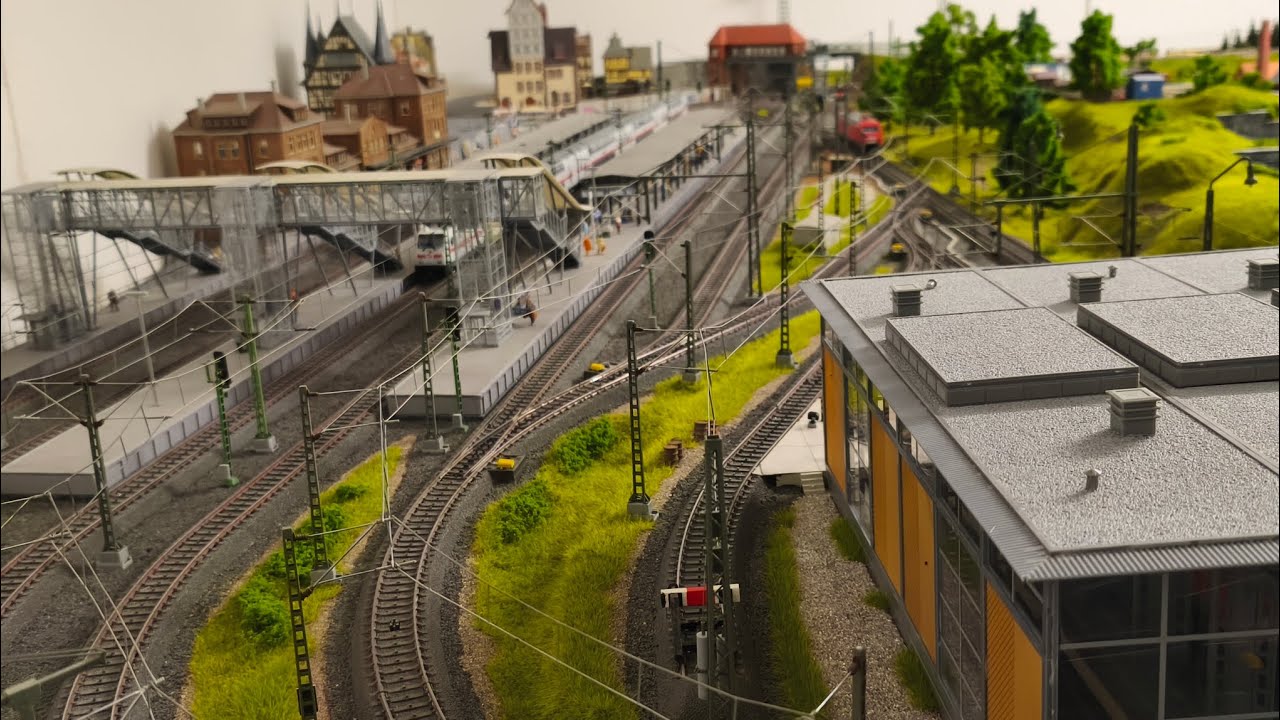 H0 Modellbahn. Automatikbetrieb auf meiner Anlage 2025.