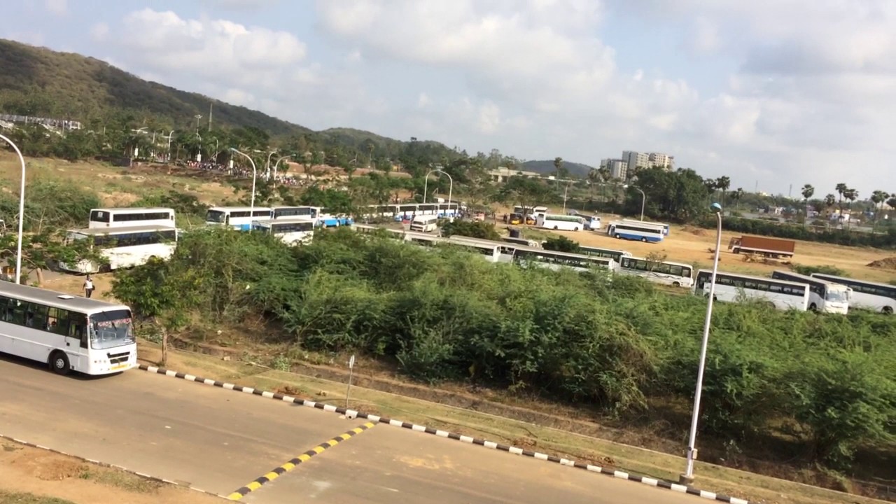 mahindra world city   paranur railway station