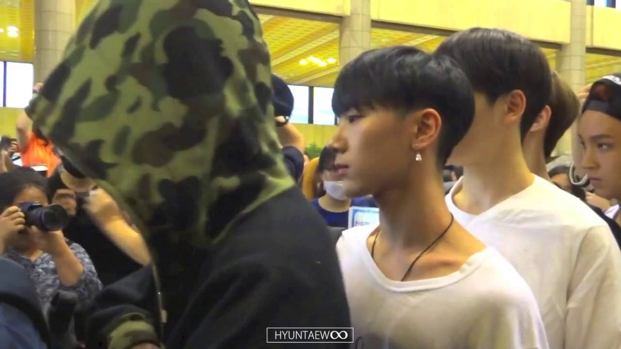 160812 GMP Airport to SMTown Tokyo - NCT [+ Taeyong and Ten moment]