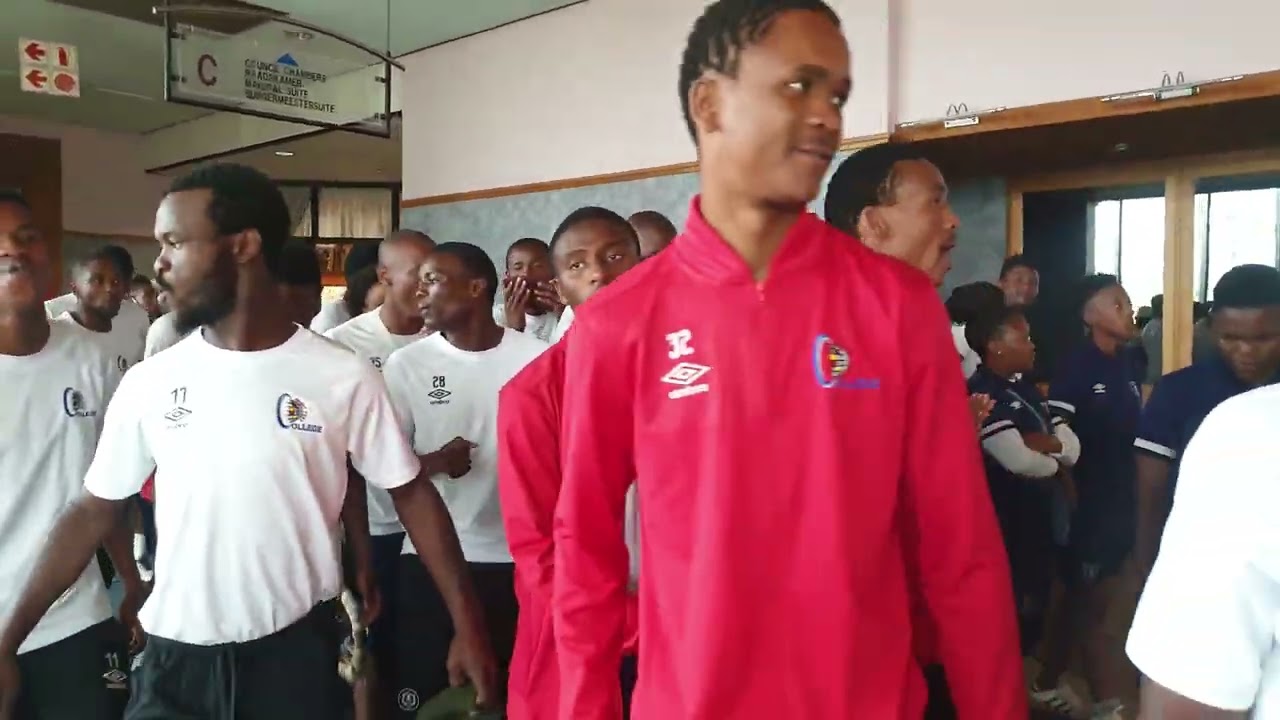 uMama uyalila