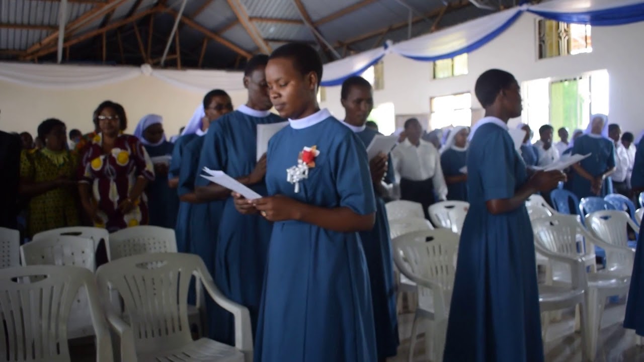 NADHILI ZA KWANZA MASISTA WA IHSA - MUSOMA