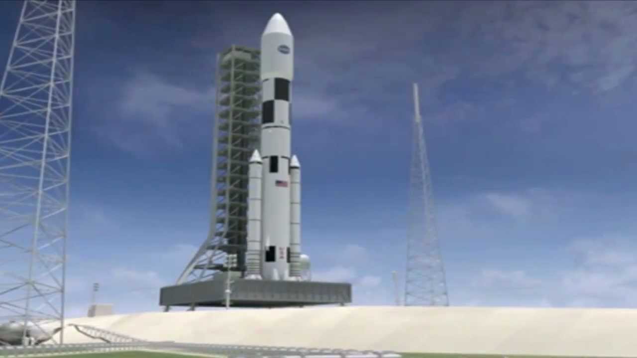 Comparison: The mighty Saturn V rocket and the new SLS rocket