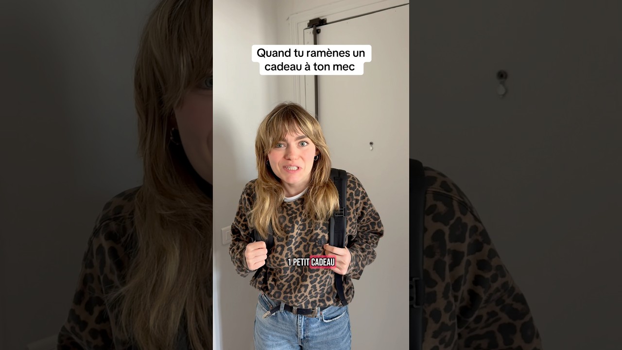 Quand tu ram&egrave;nes un petit cadeau &agrave; ton mec #humour #sketch #couple #relation #couplegoal
