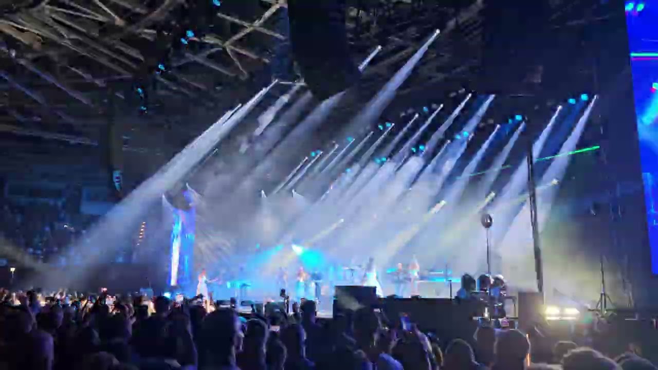 Moby - Feeling So Real / Live Berlin