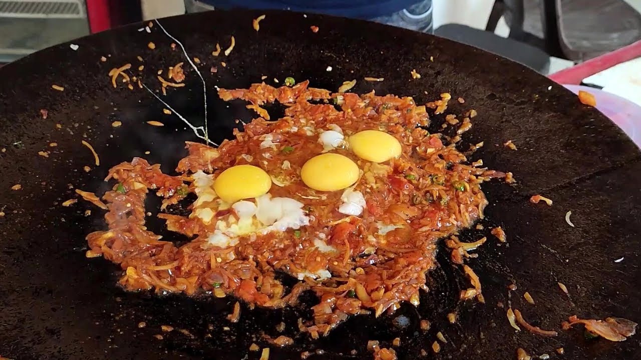 Aamir Khan Egg Bhurji Wala 🥘| अंडा भुर्जी कैसे बनाते है | Vashi | Indian Street Food | @ Rs. 50/-