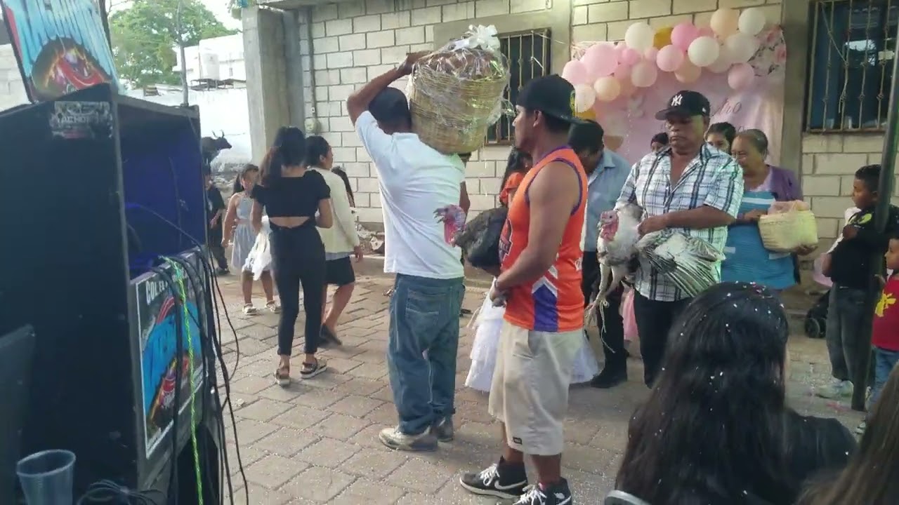 bautizo huiluco baylando padrinospresentes recividos