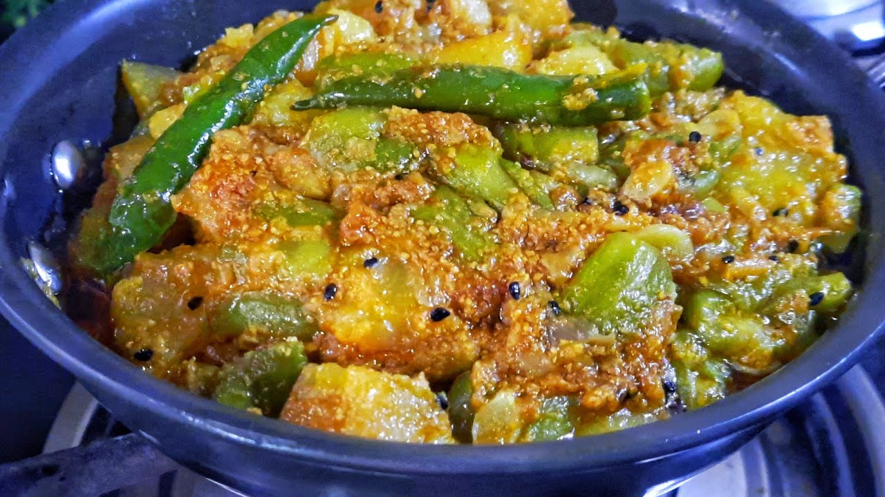 ঝিঙে আলুর পোস্ত আমি যেভাবে বানাই || Jinge Aloo Posto Recipe