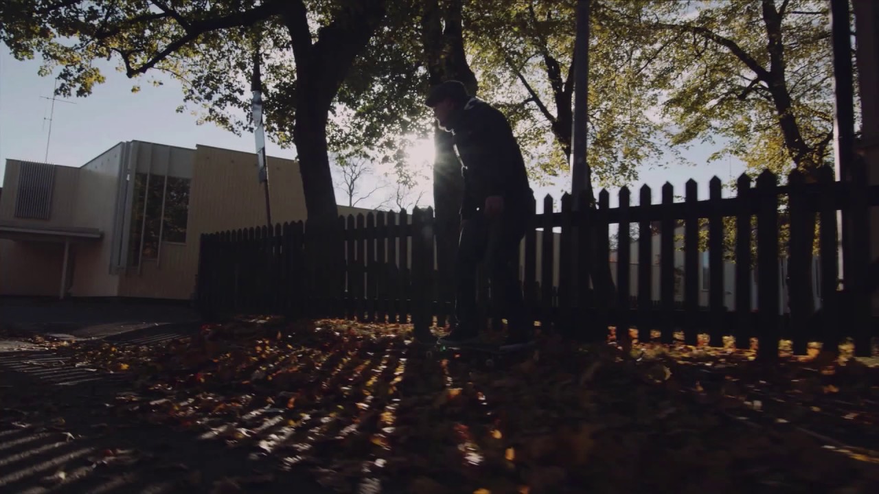 Jussi Rossi - Autum leaves (Skateboarding)
