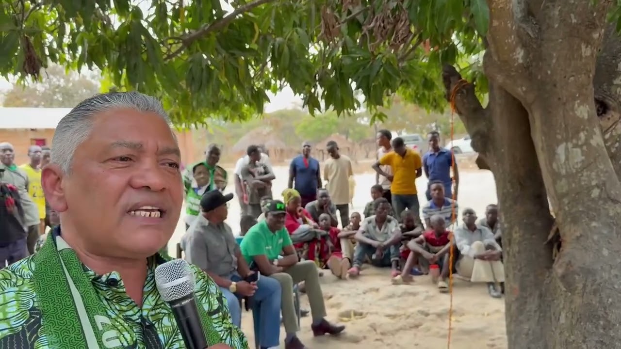 Lubinda in Lupososhi District, Northern Province drumming up support for Dedatius Kabanshi