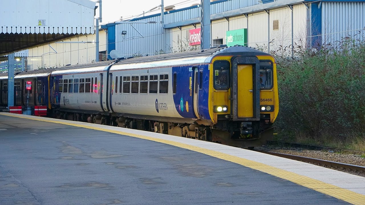 British Rail Class 156 (and 150) DMUs at Bolton | Super Sprinter | Northern Trains