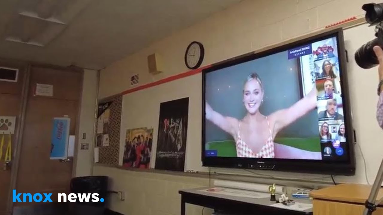 Kelsea Ballerini surprises Central High School students with free concert