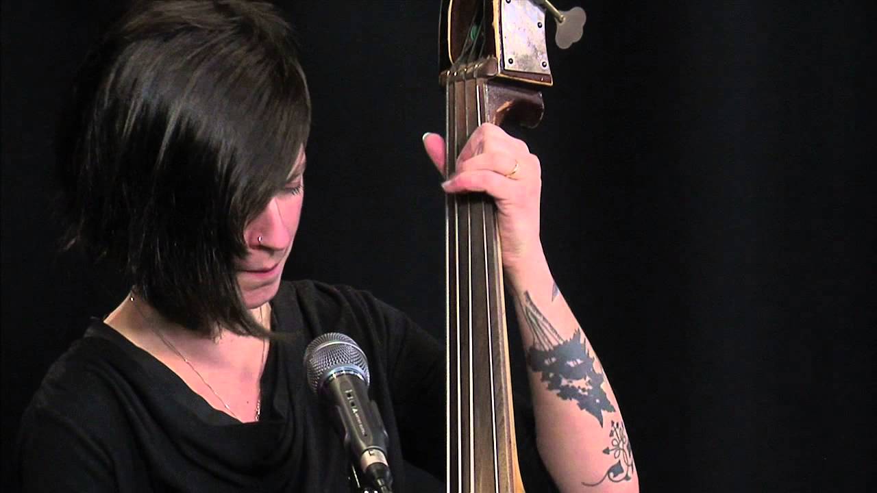Folk Alley Sessions: Brown Bird - "Nine Eyes"