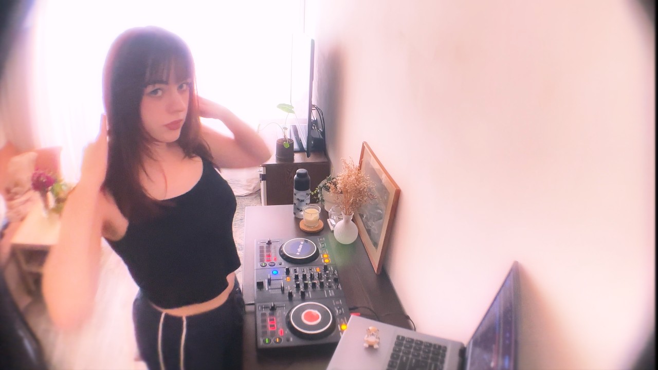 ctrl + alt + feelings (dreamy deep house & nostalgic breaks mix) 🫧
