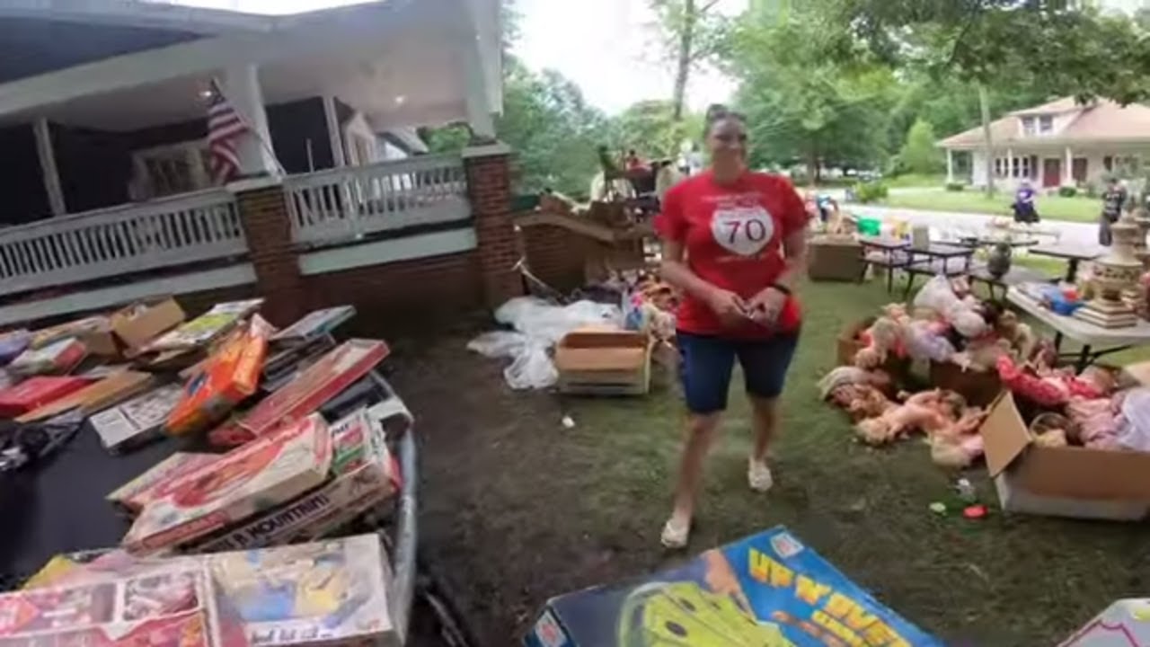We Drove 400 Miles for this Garage Sale