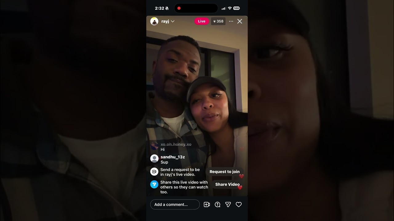Ray-J girl crashes out on live over other girl 