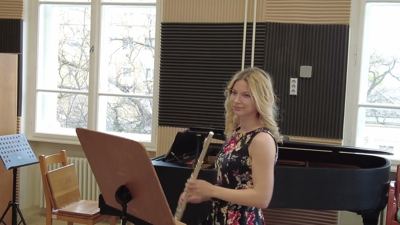 Molnár Fanni C.P.E.Bach a-moll solo Sonate I-II.