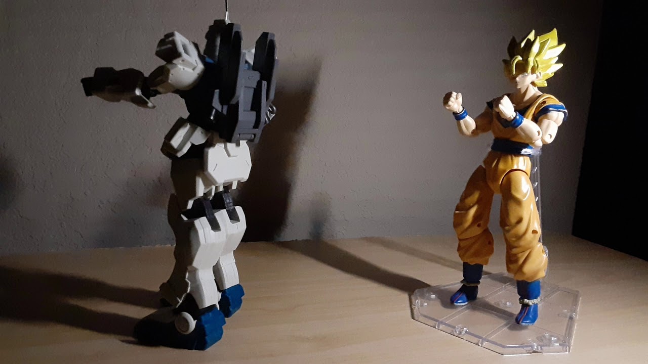 Goku VS Gundam Ez8 Stop Motion