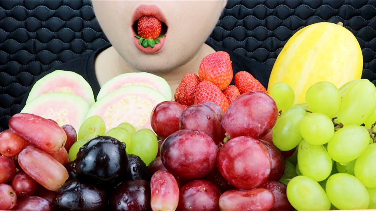 ASMR FRUIT PLATTER : GRAPES, PINK GUAVA, CHERRIES, MELON, TRAWBERRY. ĂN TRÁI CÂY. CRUNCHY. MAI ASMR