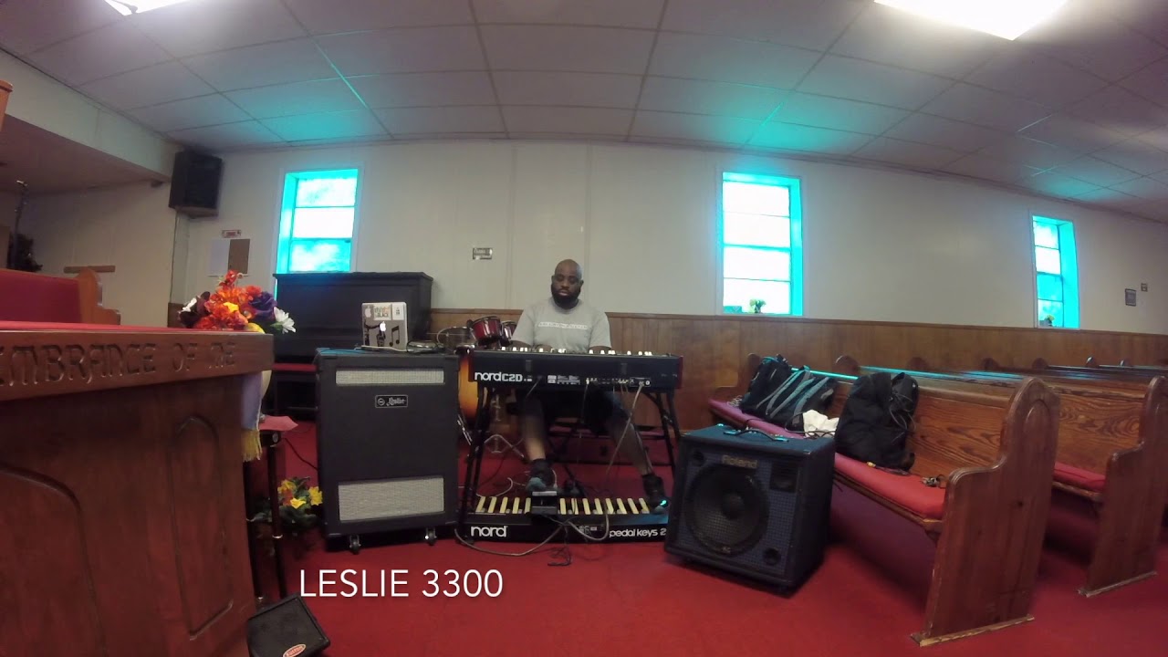 Nord C2D Demo - Leslie 3300 vs. Roland KC550