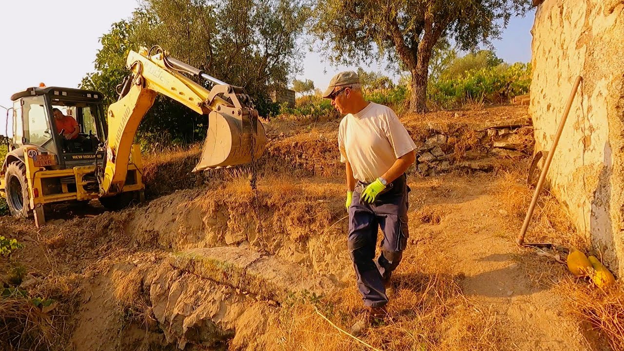 OBRAS NA HORTA