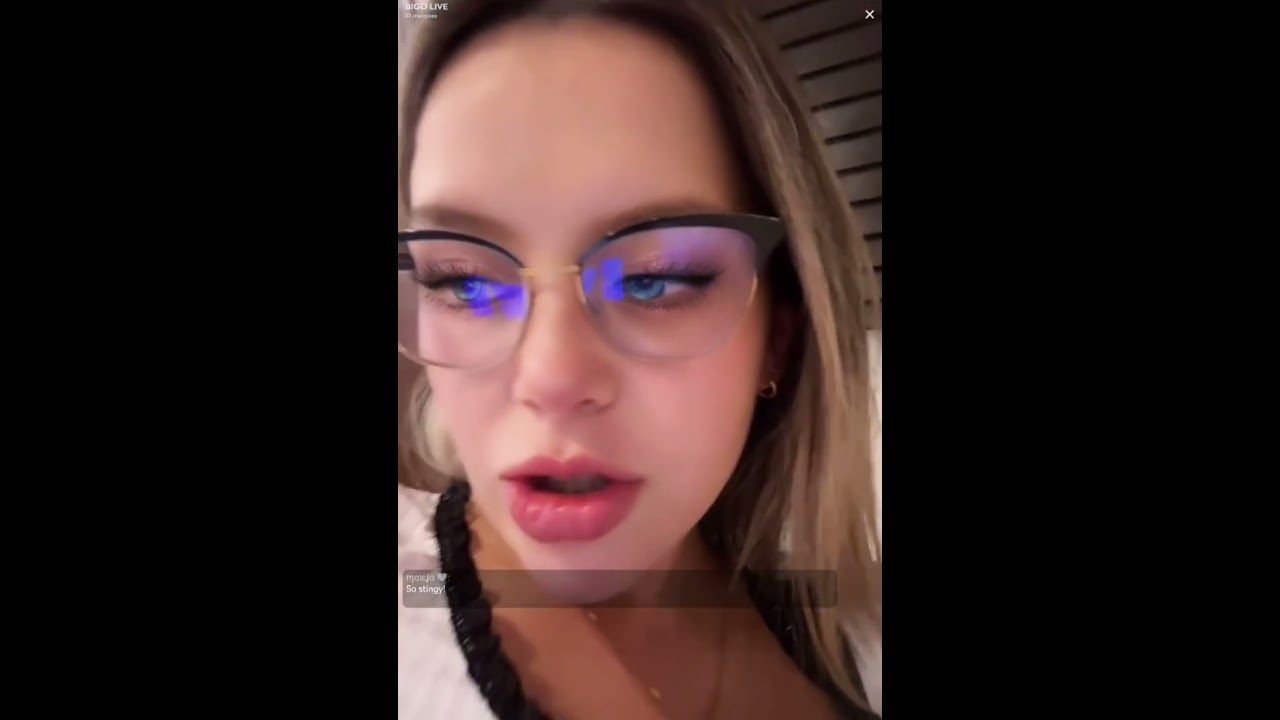 122. She's a beautiful girl #livestreaming #periscope #broadcast