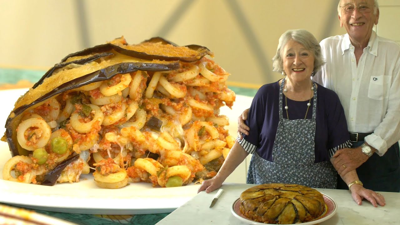 Pasta Grannies enjoy Adi's anelletti timballo from Palermo!
