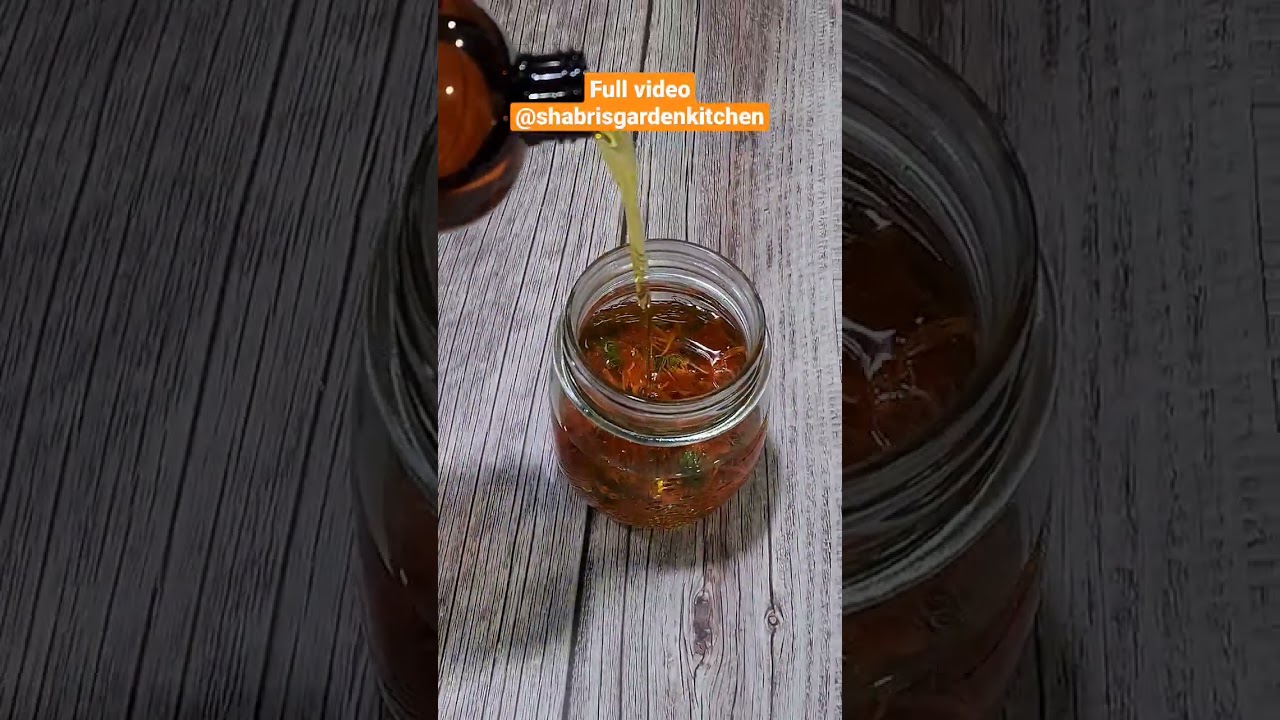 How to Make Calendula Oil - The Quick and Easy Way! #shorts #calendula