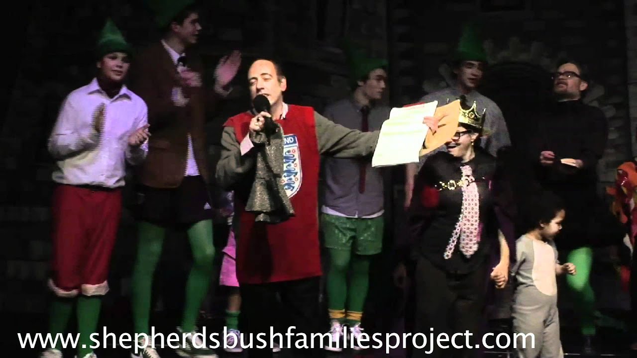 Portobello Panto 2011: Mick Jones sings 'Should I Stay...'