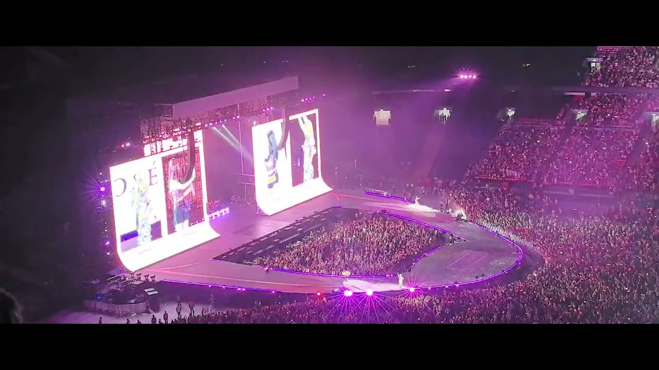 Blackpink cover SPICE GIRLS + photo time - London Wembley Stadium DAY 2   