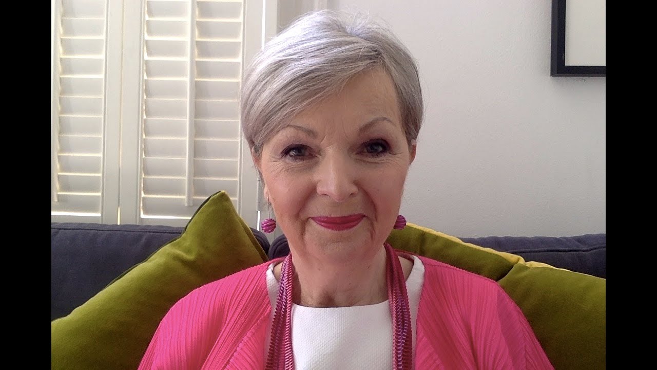 How to Boost Self Confidence and Self Esteem - Advice for Older Women - Tricia Cusden